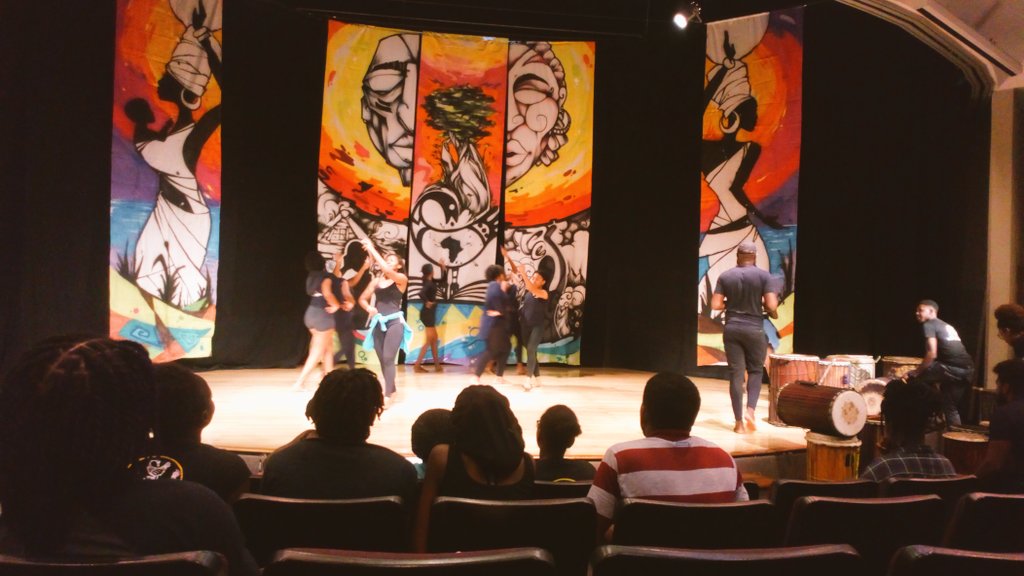 youknowitssweet's tweet photo. Aya.
AYA.
A Y A.
Only 2 hours before showtime. #BTS #UWIAS https://t.co/QADC2EZXoM