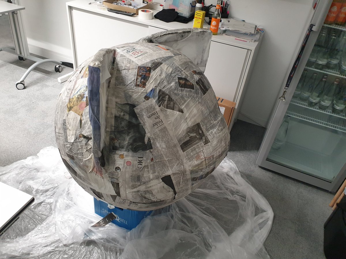 Of course I can build a huge 🦊. Progress after 6h... Still some work for next week. Let's see how looks once there's some color on it.