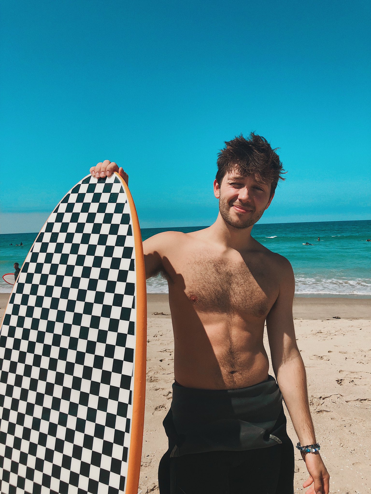 D_8tGZPU0AAI0MW.jpg:large