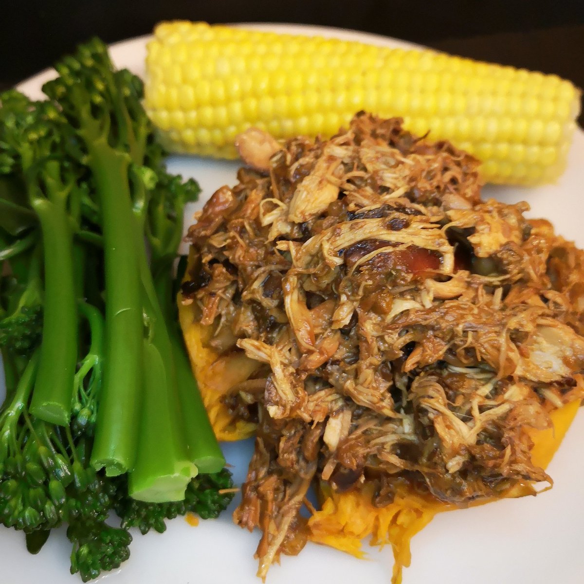 SlimXeMN's tweet image. My favourite @slimmingworld recipe #dietcolachicken cooked in a #slowcooker  like #barbquechicken served with baked sweet potato with brocoli &amp;amp; corn. For the recipe click on the link  below 👇 slimmingworld.co.uk/recipes/diet-c…
#slimmingworld #homecooking  #homecook  @CokeZeroCat #coke