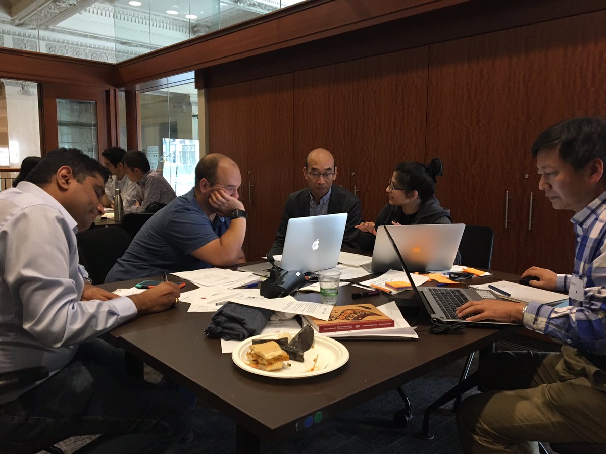 IEC_BC's tweet photo. #IECBCPowerHack pariticipants hard at work with their mentor Tariq Andrade, founder of ClickSitter. #HackSkills https://t.co/XO1r8AufG9