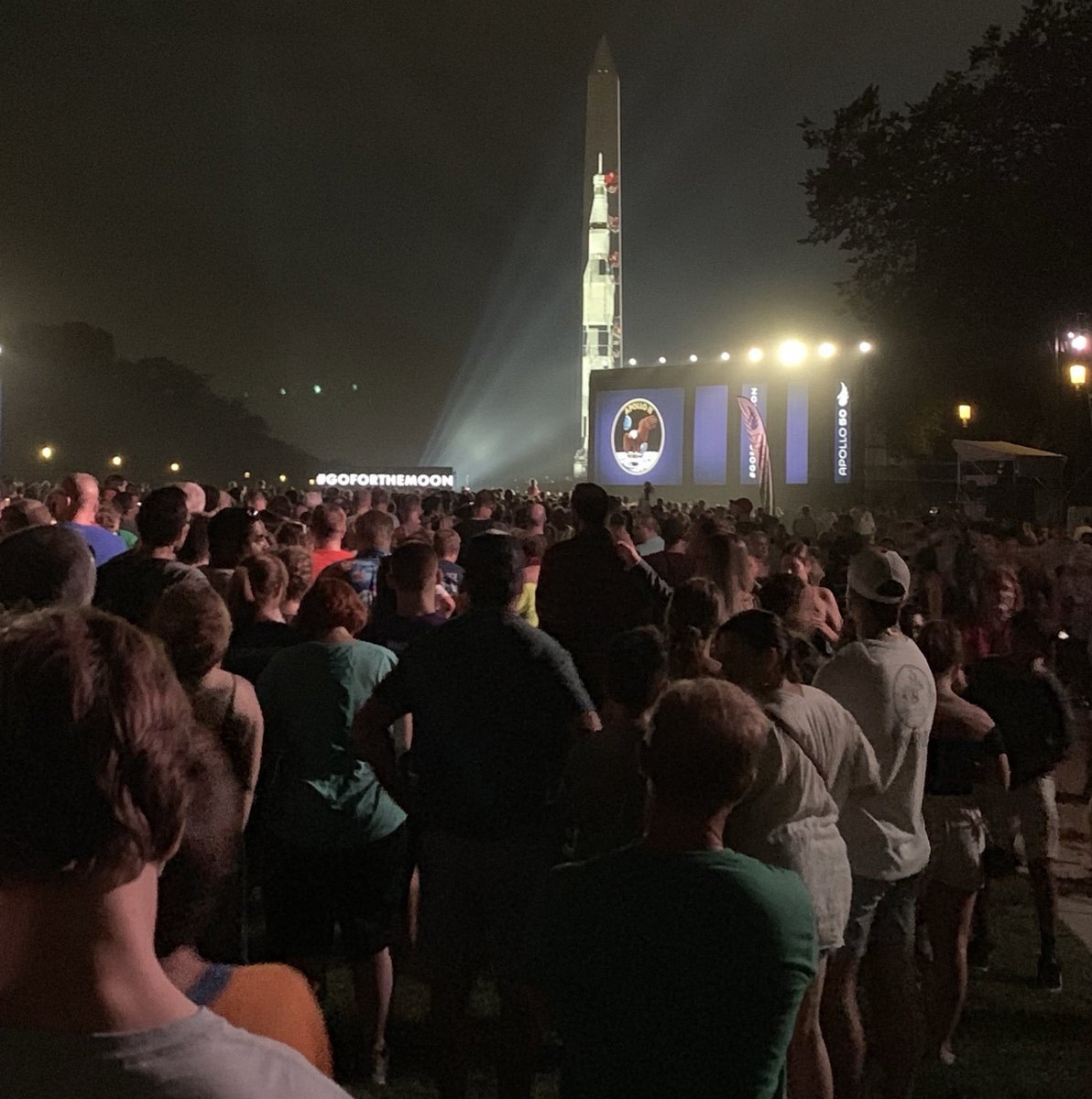 rbpless's tweet photo. My city does cool things #Apolloat50 https://t.co/vYkK5ucqoP