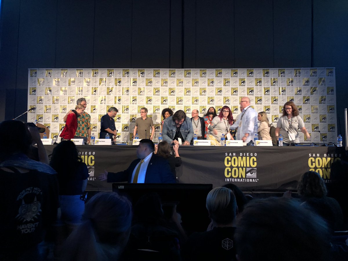 deemonkilis's tweet photo. @SD_Comic_Con Awesome crew! #ComicCon2019 #6BCF #WhatWeDointheShadows https://t.co/hohZcWrnC6
