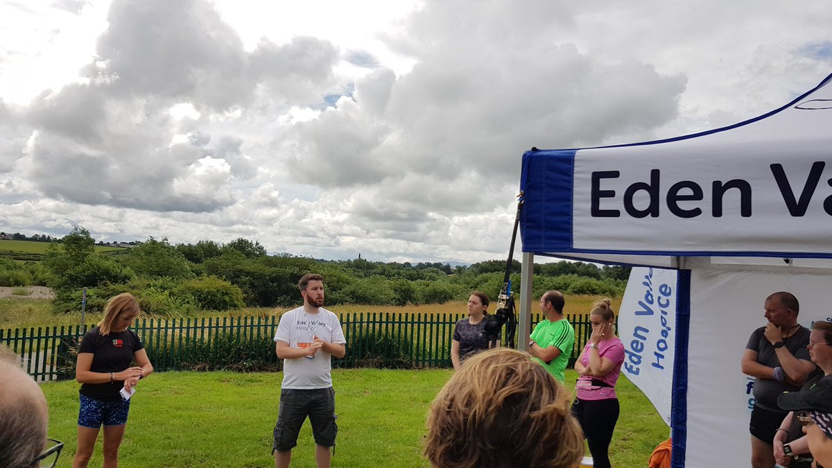 pinkpebs's tweet photo. We're talking part in the #dhrunners 24 hours relay for @EVHospice this weekend. These are our photos from yesterday we're now getting ready for our early morning stint 😁🏃♀️🏃♂️👍🏻 https://t.co/z3gswMg3mh