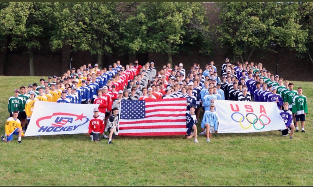 CollingsAshton's tweet photo. Thank you @usahockey for the great experience and awesome week! πΊπΈ #rollwhite https://t.co/NBSbNrN7EL