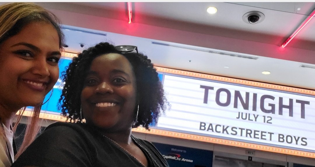 nickytoronto's tweet photo. Always a good time with @ashleyntesq ..... look how happy we were !!! #bsbdc #DNAWorldTour #WheresTheJennyPool lol https://t.co/rICl05UcRc