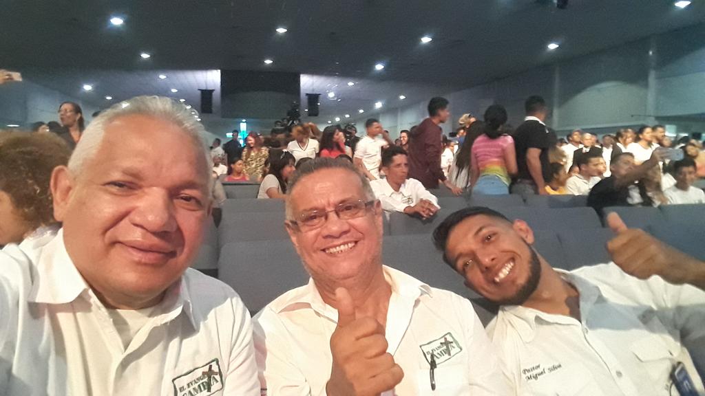 MARCOSLAVADO's tweet photo. #EstamosEnLaÚltimaHora de nuestra Expo El Evangelio Cambia 2019. Vienen días mejores para Venezuela. https://t.co/LCn8x0fL30