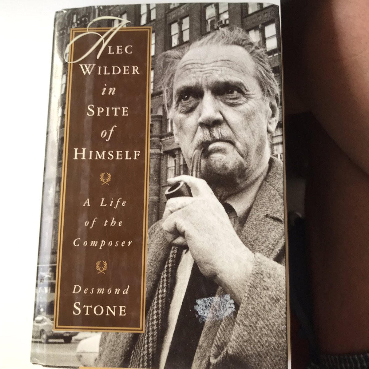 tottaylor1's tweet photo. ... weekend reading: what better than this rare Bio of one of THE great songwriters (see Mabel Mercer/Sinatra) the great ALEC WILDER - if you have it, dig it out... #alecwilder #mabelmercer #songwriting #endoftheroadfestival #songwriter https://t.co/B20axJhvY9