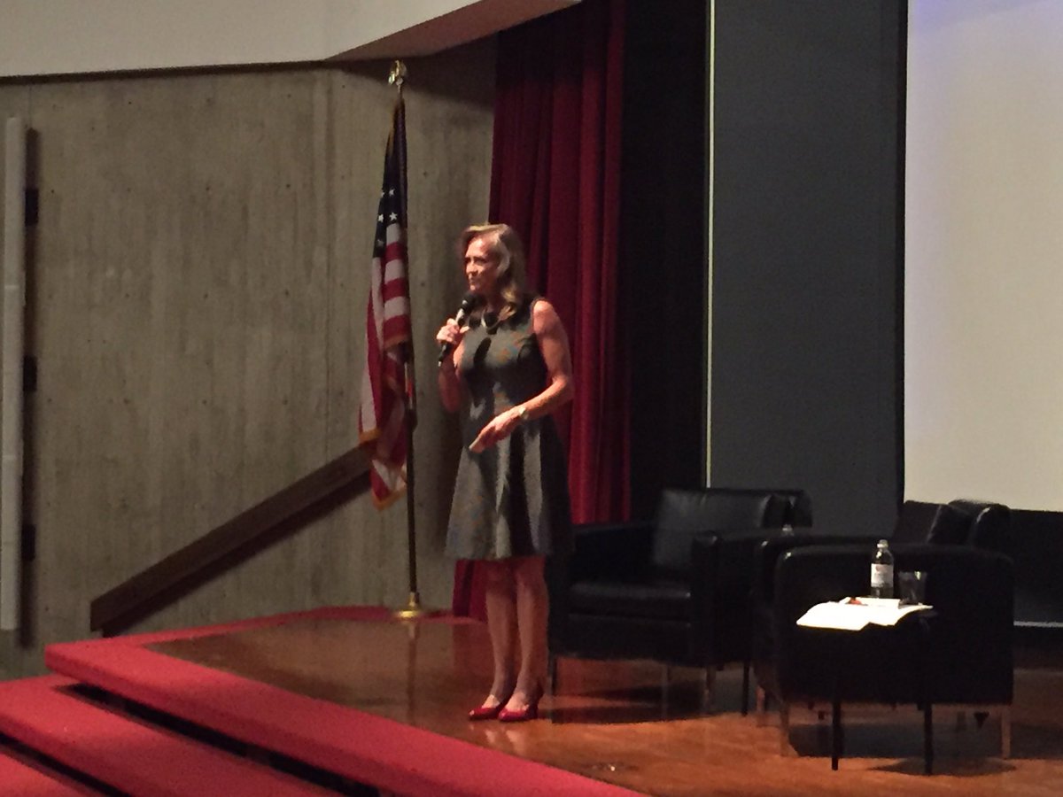 jamisonpack's tweet image. Major General Debbie Ashenhurst sharing that 22 or 25 Ohio Astronauts served in the military. @ohiohistory #ohiodeptofveteranservices