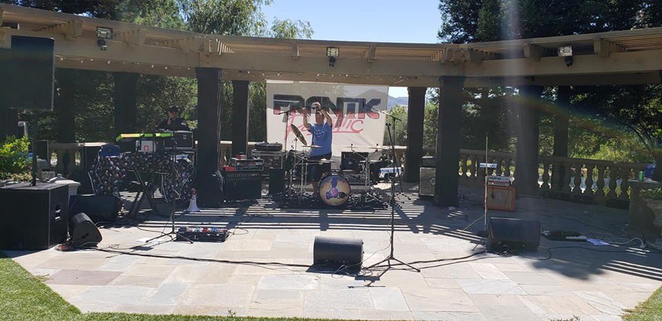 FRMusic408's tweet photo. Come see our album release show TONIGHT at Castillo’s Hillside Shire Winery in Morgan Hill! Appetizers and wine tasting at 6pm followed by our performance at 8:30pm. It’s FREE!!! https://t.co/SqBaf8COdC