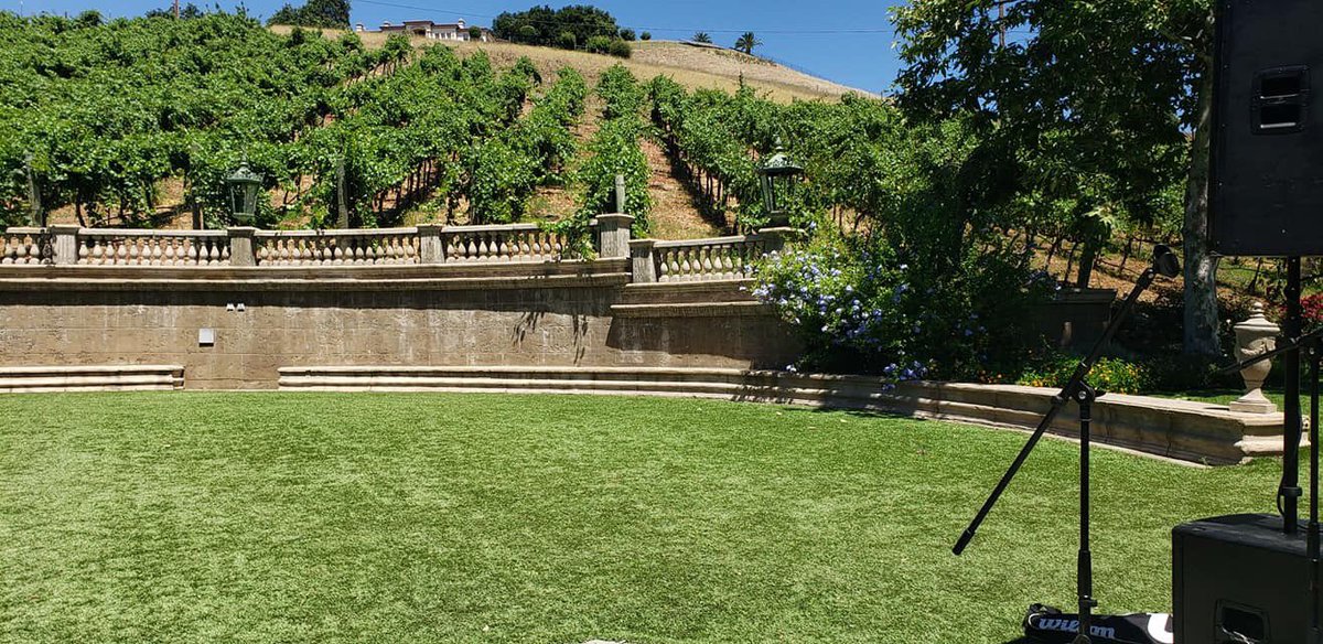 FRMusic408's tweet photo. Come see our album release show TONIGHT at Castillo’s Hillside Shire Winery in Morgan Hill! Appetizers and wine tasting at 6pm followed by our performance at 8:30pm. It’s FREE!!! https://t.co/SqBaf8COdC
