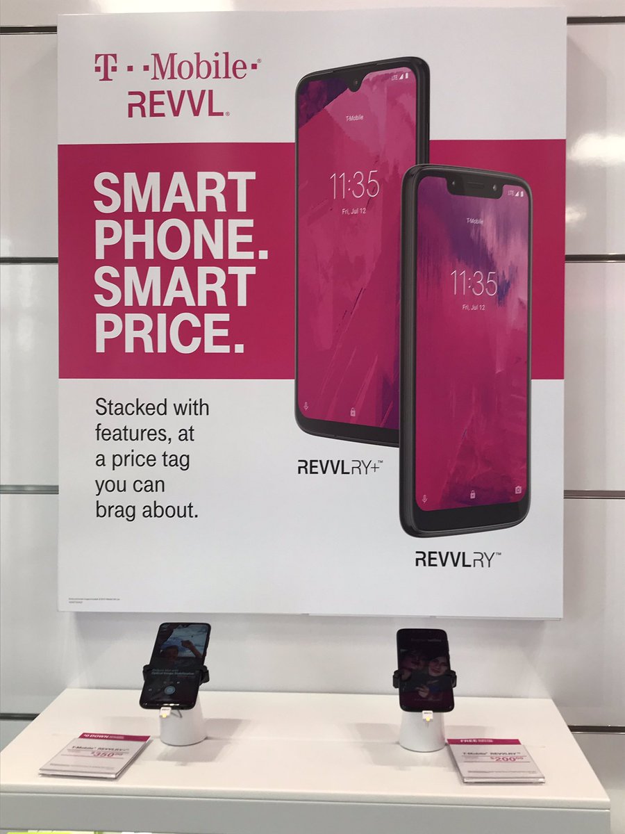 shayguzman_12's tweet photo. Stop by 72nd and Dodge for our new #Revvlry devices today! For a limited time they are zero down for all! @only1twade @emmiebrie @TMOtroy @magentalisa3 https://t.co/J0cUP6VZhR