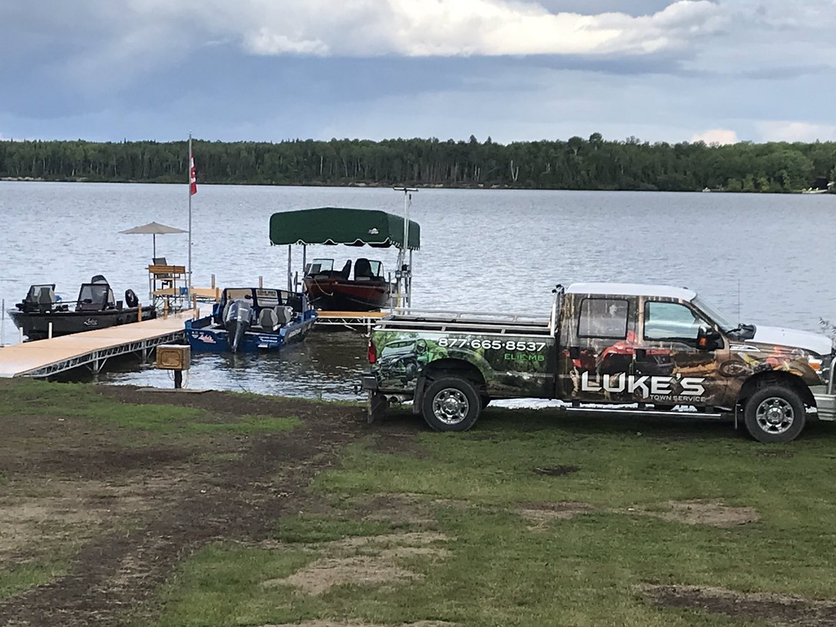 BurleyTownsend's tweet photo. A great day at Lee River for a day of showing #floedocks , #hyrdosweep , #kingfisherboats Thanks for an incredible day #lukestownservice. https://t.co/WpPebnjNLS