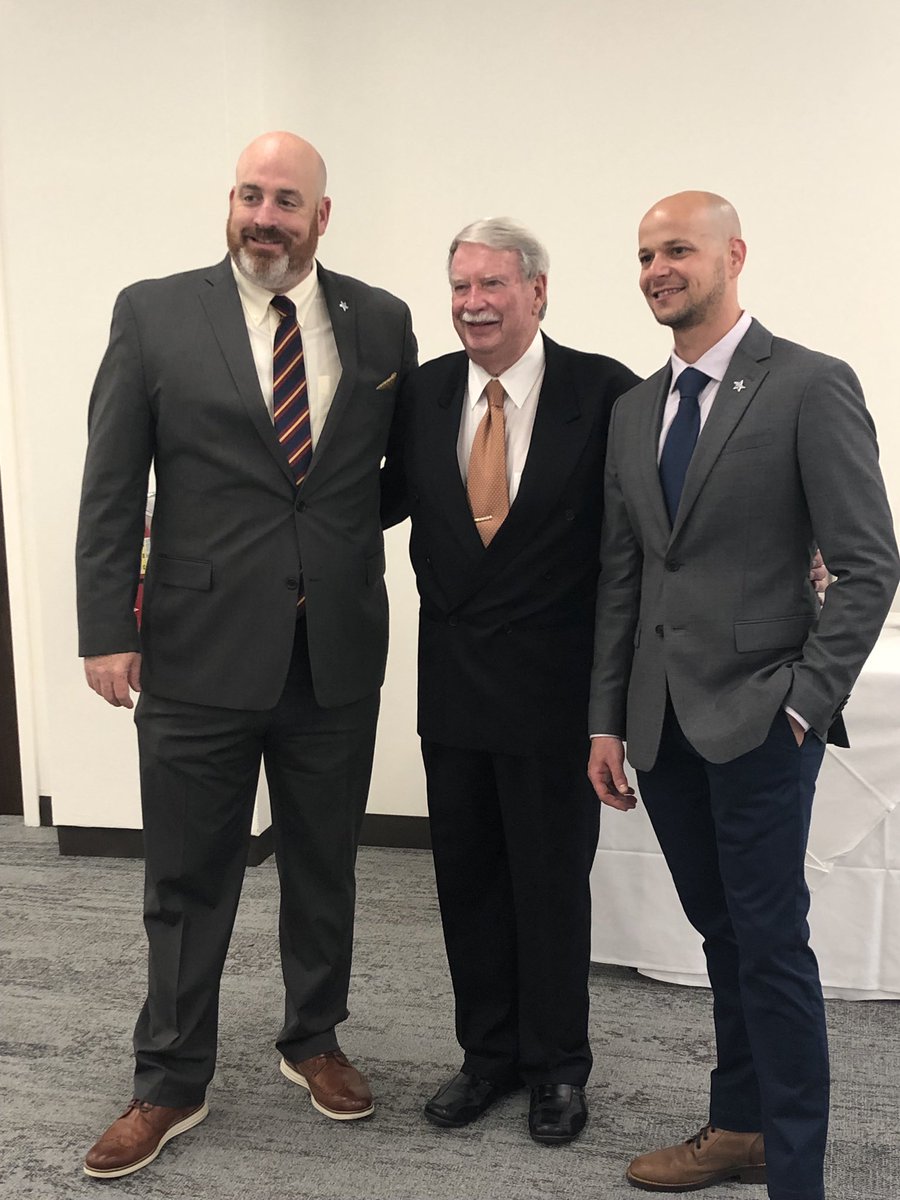 Congratulations to our 2019 Syracuse University Warrior-Scholar Project class! Welcome to the Orange family! 🍊

#BestPlaceForVeterans #WSPSyracuse #WSPimpact @WSP_Vets @DrMikeHaynie @SyracuseU @ArtSciencesSU