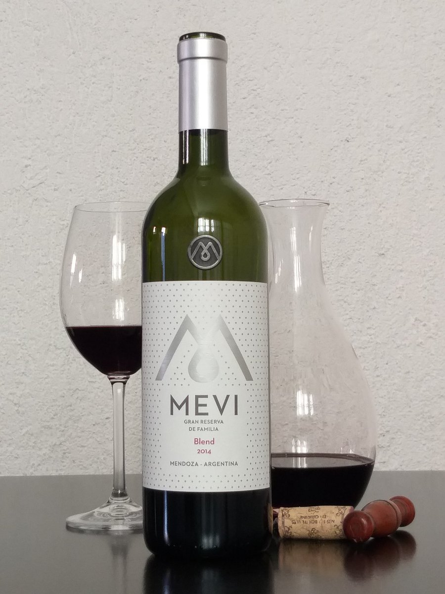 vamarecos's tweet photo. MEVI Gran Reserva de Familia Blend 2014
.
🍷🍷🍷🍷🍷 https://t.co/0CHPUlJO4F