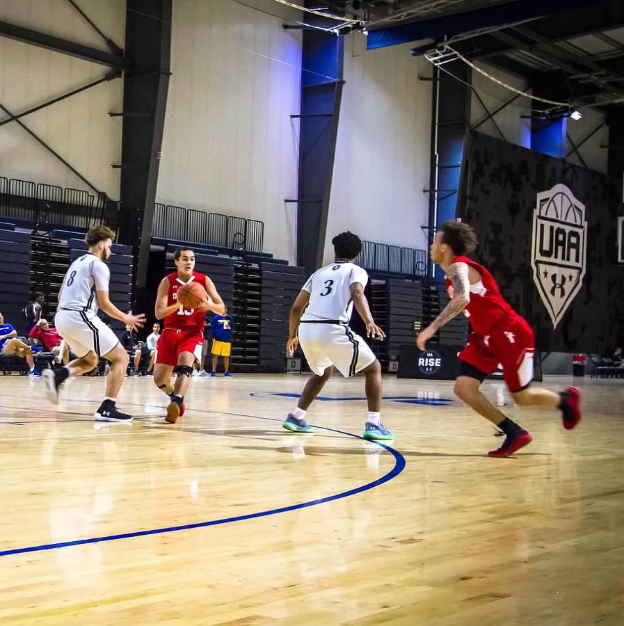 Spent my summer injured and not 100%. Lost friends, Lost coaches Made friends and played up an age level 17U @uarisecircuit for <a href="/DsjElite/">DSJ Elite</a> || learned a ton more about the game I love and the dedication I need. Watched offers and read write ups on fellow 2021’s - beyond motivated