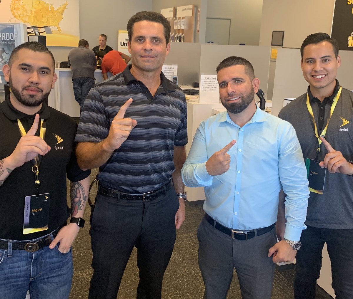 Top CL sales channel manager in @sprint Anthony AFlo closing some small biz sales with SOC power team
