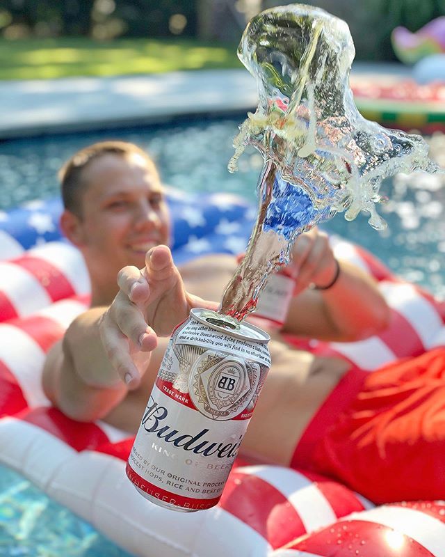 Saturdays Are For The Boys
Shout out to <a href="/budweiserusa/">Budweiser</a> team for making sure our Hamptons 2019 trip was a memorable one.  Can’t wait to show you what I’ve been working with The King of Beers in the coming weeks 🤫🍺 ift.tt/2Lz7qdV