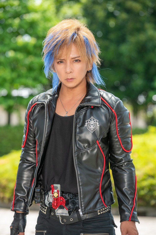 仮面ライダーエターナル　大道克己役　Sophia 松岡充さんの直筆サイン 映画ナタリー on X: 