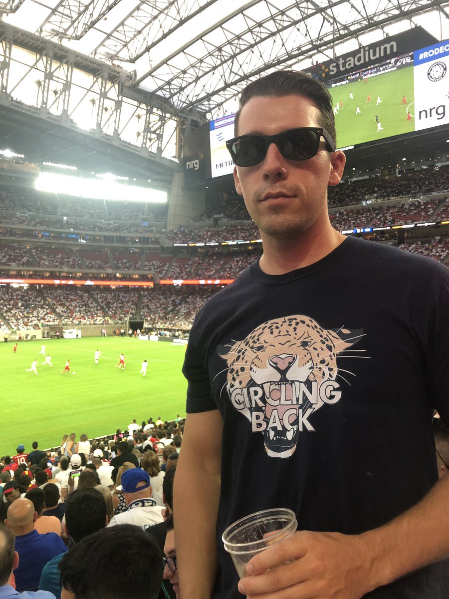 oliver_duff's tweet photo. Showing Europe’s best #RealMadrid 
 #FCBayern America’s best small to mid-sized podcast @circlingbackpod https://t.co/lIO7s2D8Bn