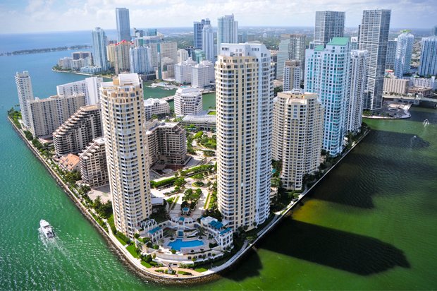 Follow305News's tweet photo. Miami has 460+ hotels and motels and nearly 50,000 rooms. https://t.co/ePM86rMYyl