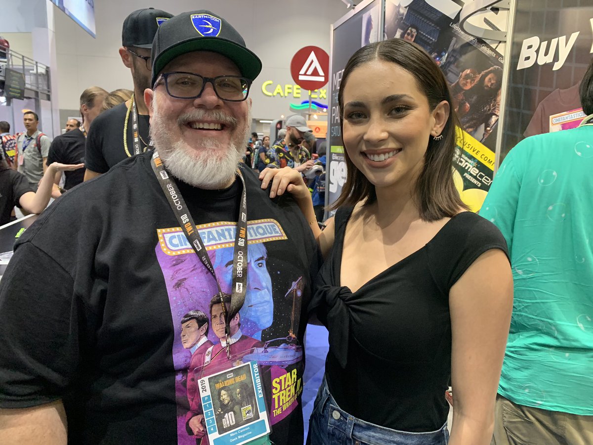 I've met a lot of celebrities over the years, and I must say not only is #PandoraCW's @priscilla_quint even more beautiful in person, she is a genuinely nice, down to Earth lady! 100% class act this one!