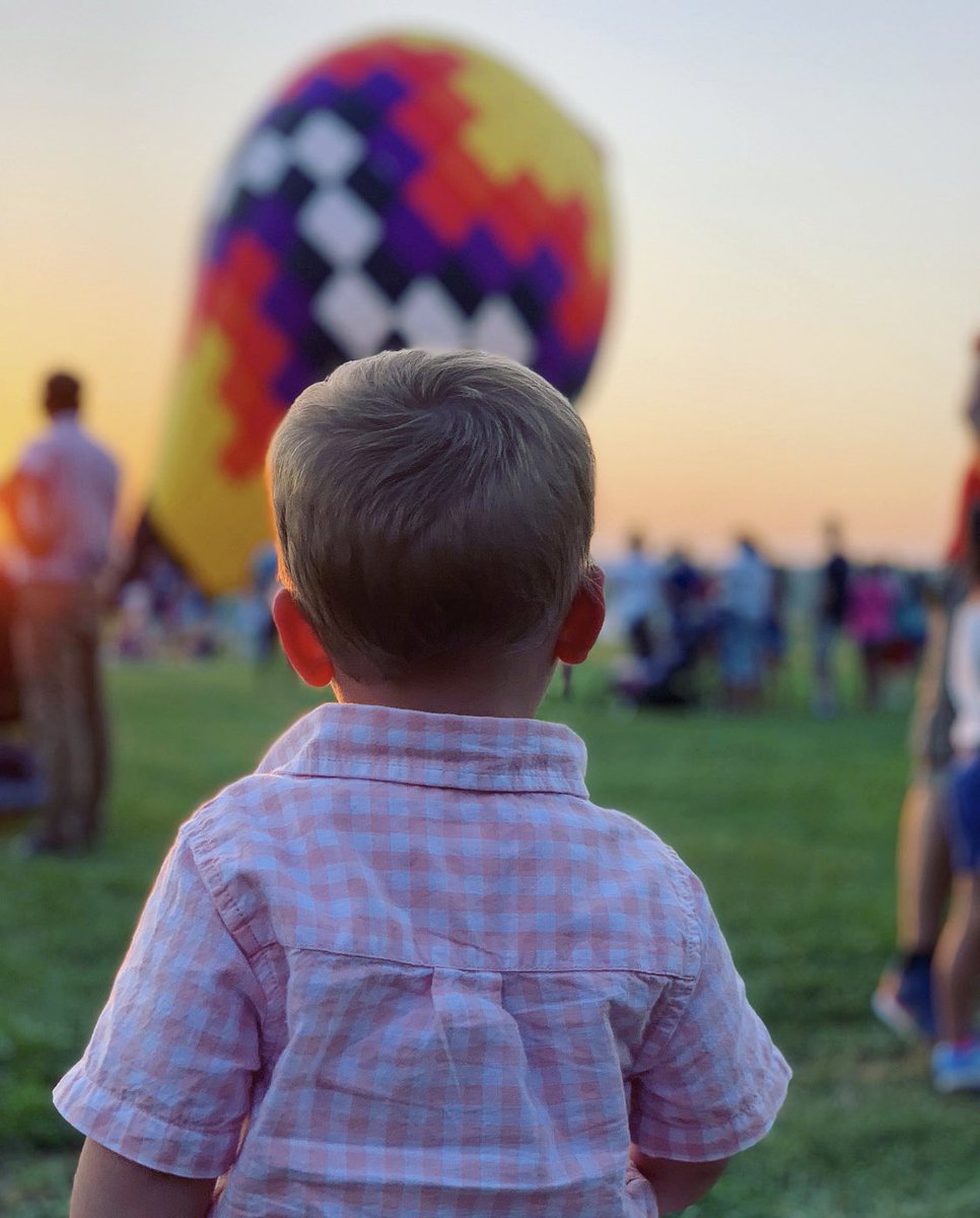 FlanneryDDS's tweet photo. 2019 Ohio Challenge Balloon Festival!! ✔️🌅😊 #HotAirBalloonFestival https://t.co/Eh39dFX92Q