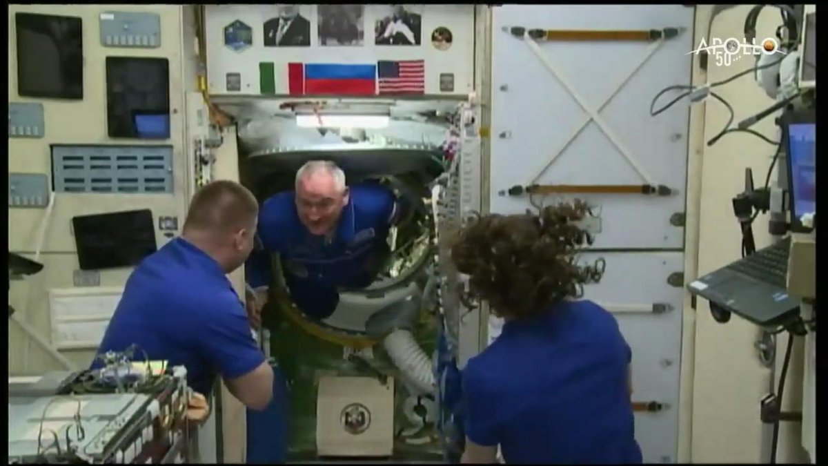 ShuttleAlmanac's tweet image. LIVE - Russian #SoyuzMS13 craft has arrived at the #ISS carrying the #Exp60 crew Skvortsov @astro_luca &amp;amp; @AstroDrewMorgan