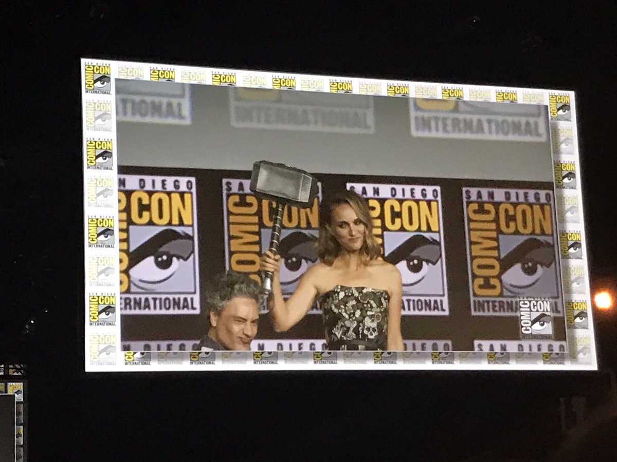 MultiverseColor's tweet image. Taika says he took inspiration from @jasonaaron’s The Mighty Thor. AND WE’RE GETTING NATALIE PORTMAN AS THOR #MarvelPhase4 #MarvelSDCC #MarvelStudios