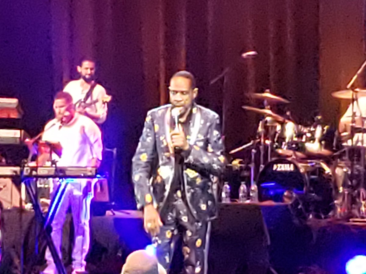 aungeliquefox5's tweet photo. Happening Now. Men of Soul dazzle the crowd at #Mablehouse. @PeaboBryson2 @FreddyJInspires @FOX5Atlanta https://t.co/yjGCMlECvH