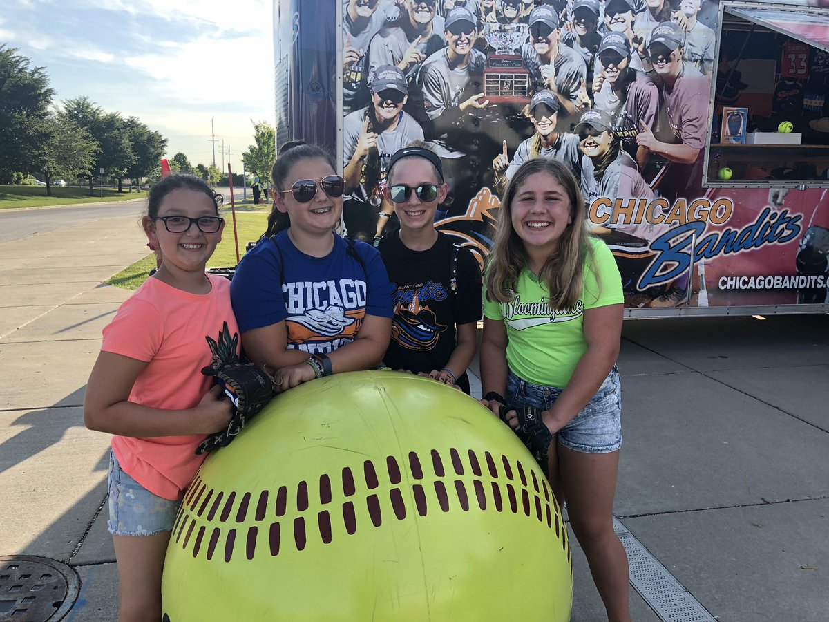 Jaguareducator's tweet photo. Missing @DJpeguy at the @chicagobandits game. @D13Jaguars  #ilbsd13 https://t.co/kuc7XkqPbD
