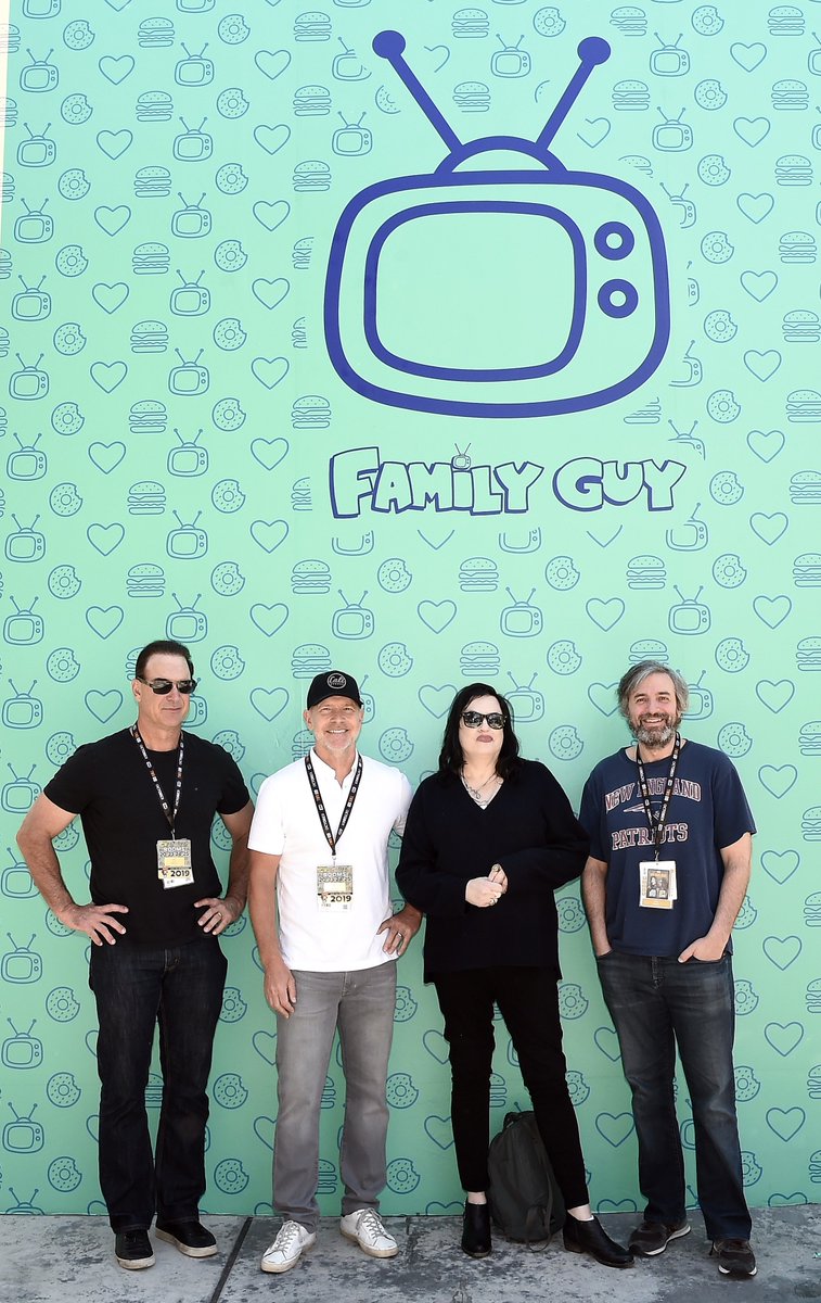 FOXTV's tweet photo. The FOX fam took over #SDCC2019! What was your fave #FOXSDCC moment? 🤩 https://t.co/uua5kj38L0