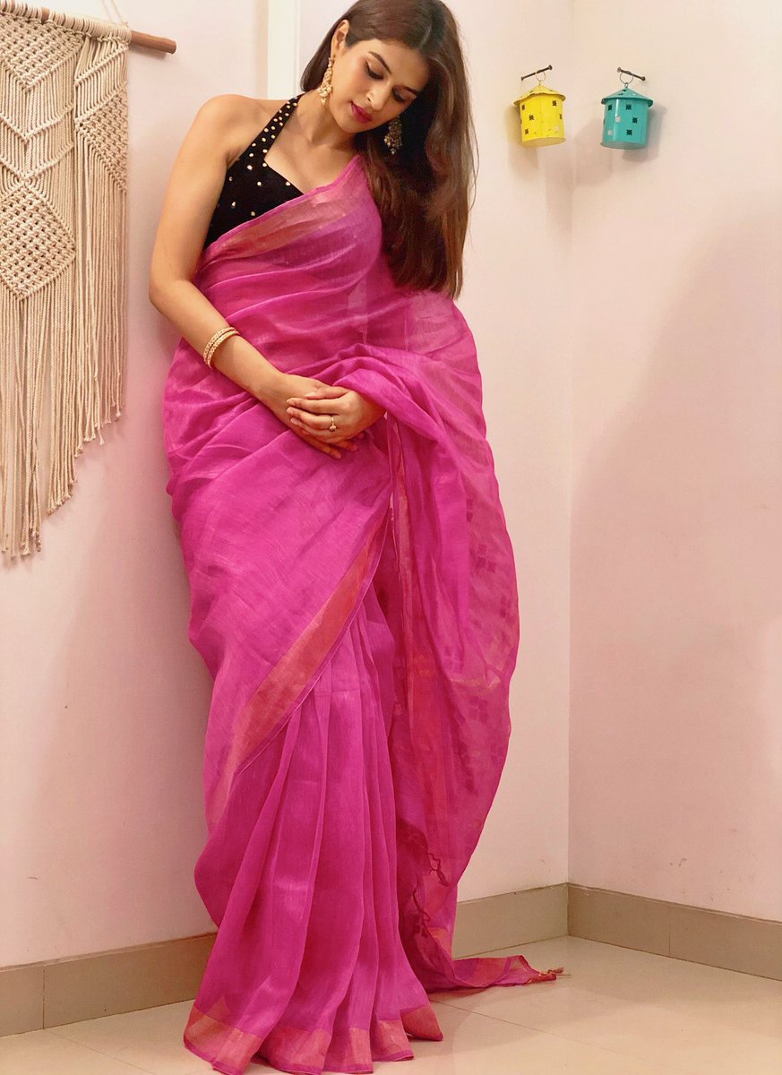 About last night...in an @unnatisilks Saree..
#functionstoanotherparty #functions #saree #pinksaree