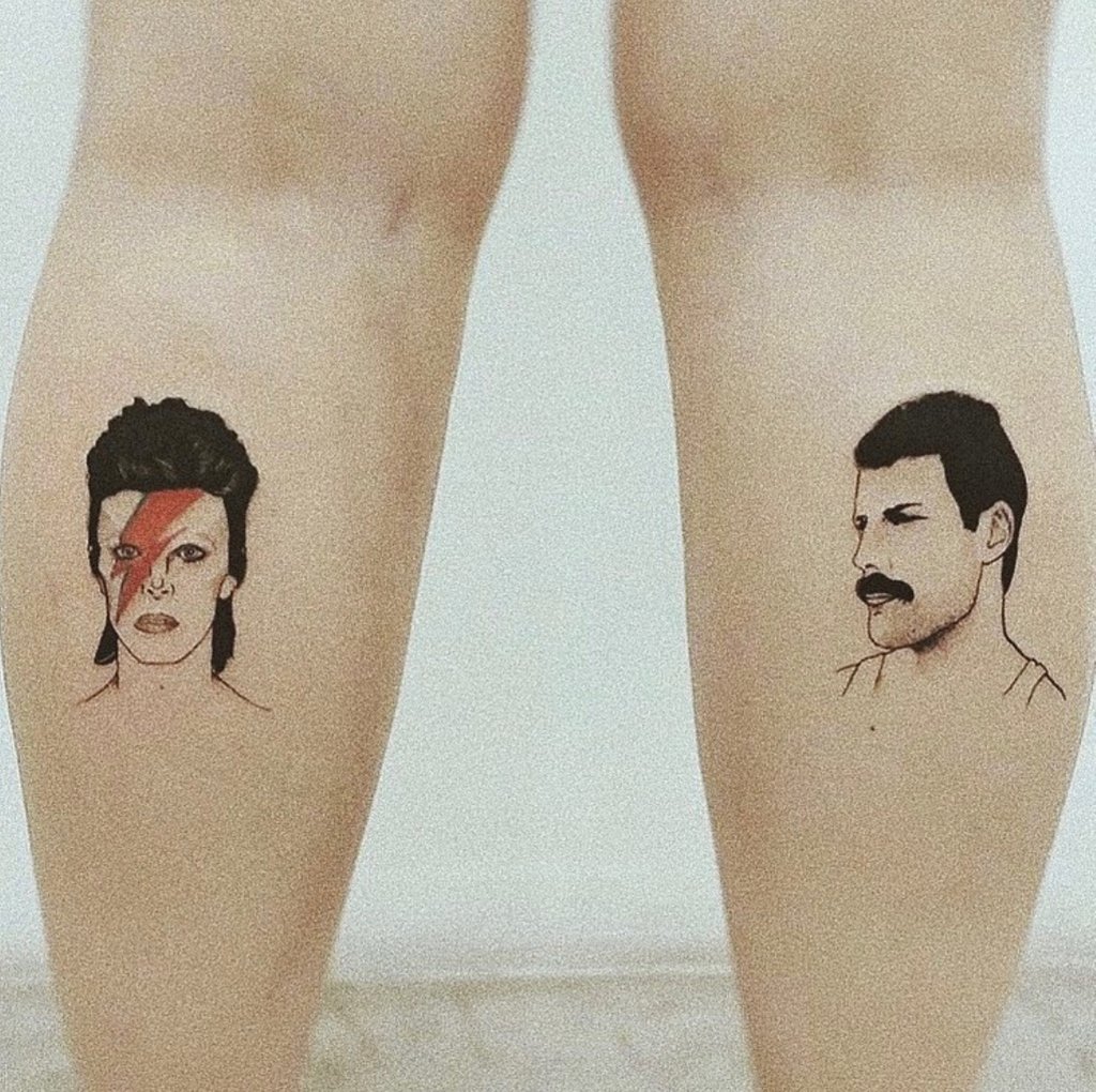 AmplifiedTees's tweet photo. Legs of Legends ⚡️⁠#Bowie #Freddie https://t.co/3Ak7A1Aw0o