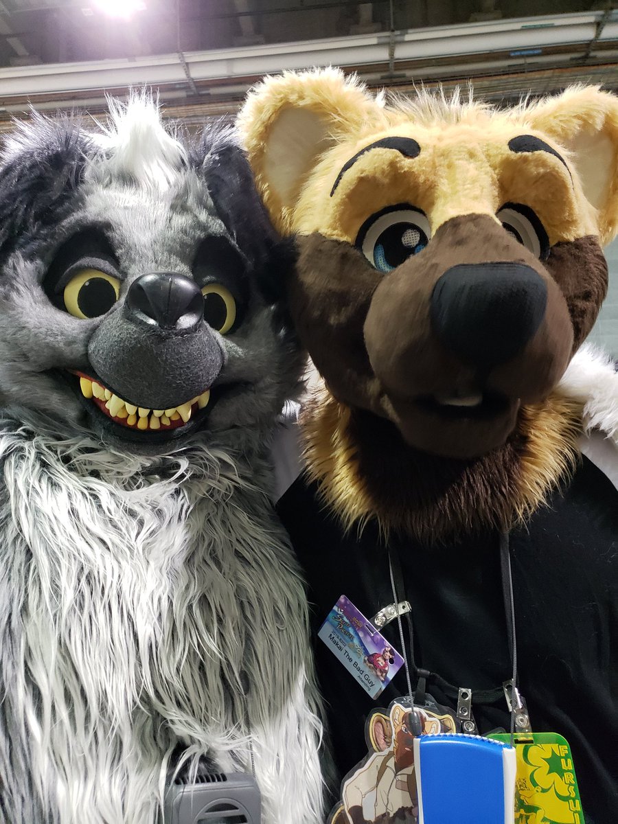 Thinking a lot. Should i sell my Yeena suit? I loves him so! But i cant wear him much with work and barely at cons. What do you guys think? Give him to  a home where i know he will get used properly? #worldproblems