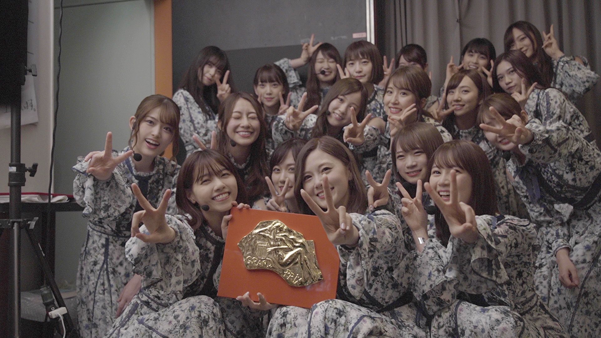 映画 乃木坂46ドキュメンタリー 公式 映画 いつのまにか ここにいる Documentary Of 乃木坂46 レコード大賞二連覇 その陰に隠された知られざるドラマとは 乃木坂46 の知られざる物語 ぜひ映画館でご覧ください 上映劇場は 映画 乃木坂46ドキュメンタリー 公式 映画 いつのまにか ここにいる Documentary Of 乃木坂46 レコード大賞二連覇 その陰に隠された知られざるドラマとは 乃木坂46 の知られざる物語 ぜひ映画館でご覧ください 上映劇場は