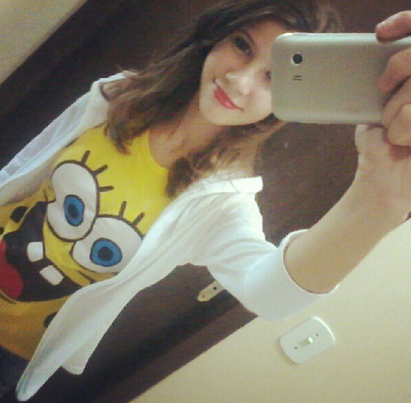 mandellivaleria's tweet photo. vcs tbm eram feios em 2012 https://t.co/OfQidfMneT