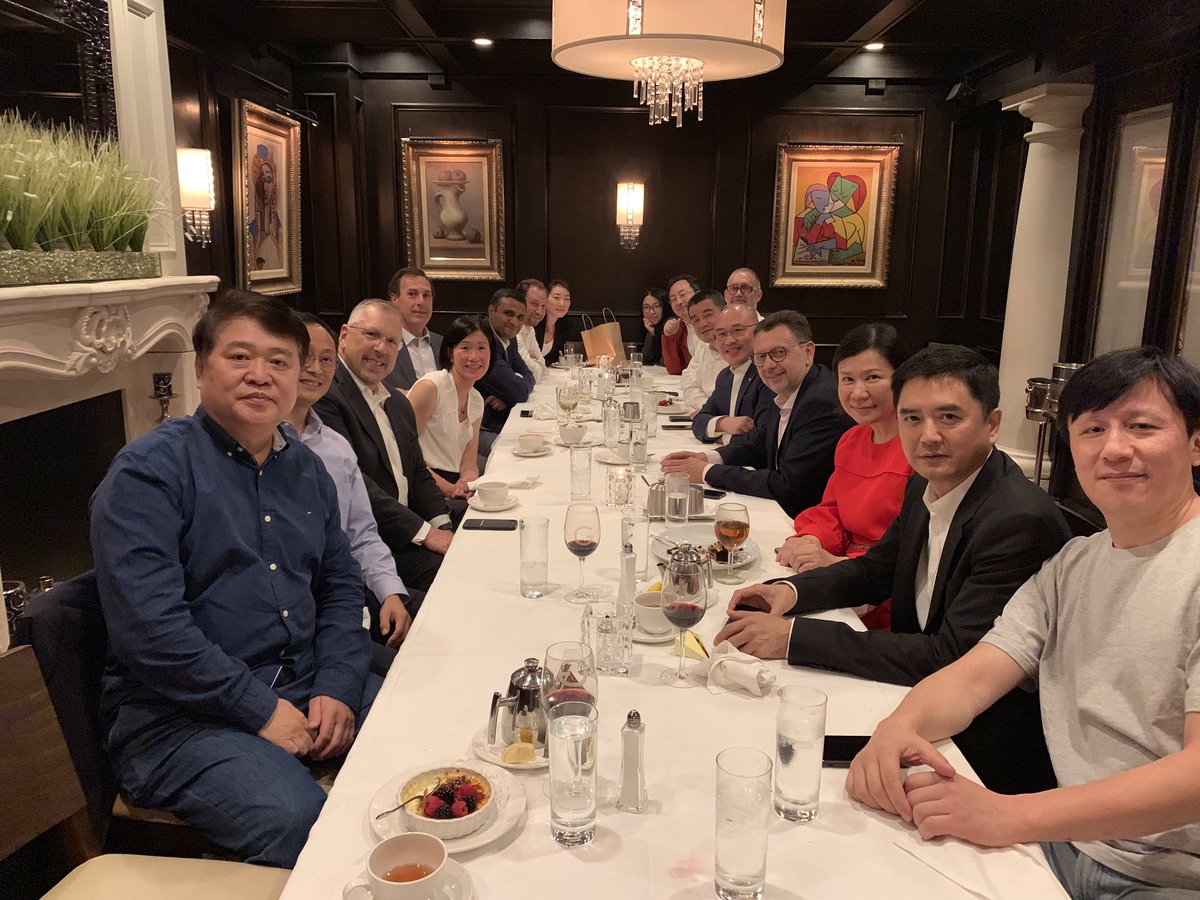 DiaoHaipeng's tweet photo. @ClevelandClinic PAB members of LM-CCC project visit CC first busy day! https://t.co/Hw52pSudnH