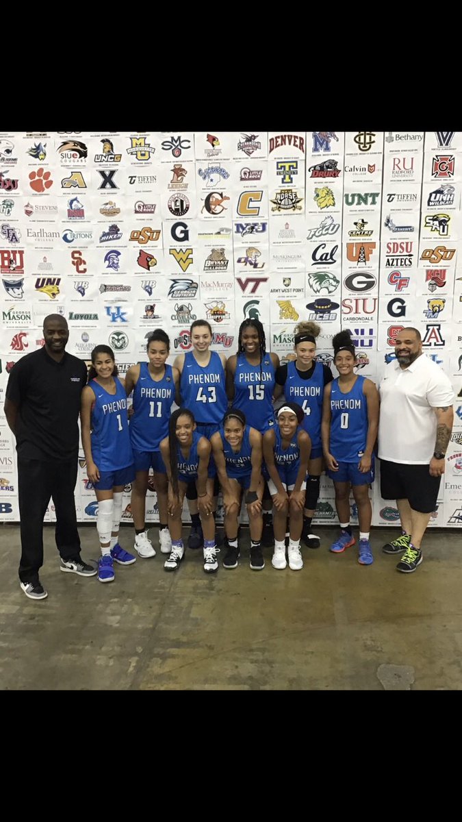 CoachBradford21's tweet image. Good weekend in Louisville for Mo Phenom 16U Nike. We went 5-1 &amp;amp; lost in the 2021 Green Platinum Bracket Championship Final. Next stop Chicago 🏀