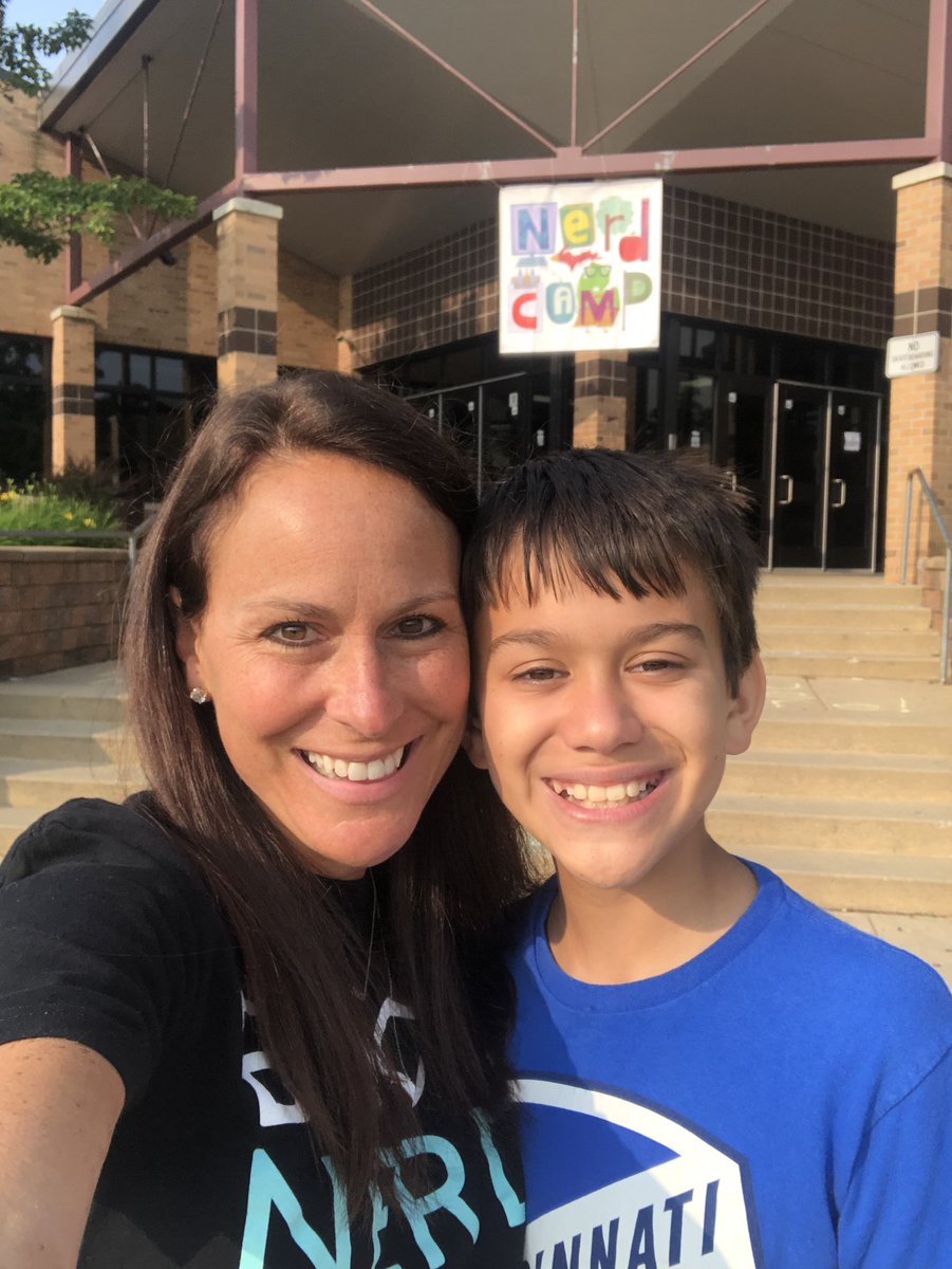 DrMayesElma's tweet photo. Had the best time at #nErDcampmi Day 1 today! I can’t wait to see what Day 2 brings!!!! @AlanGratz @storiestolife #read2nite https://t.co/1NVOkzPb63