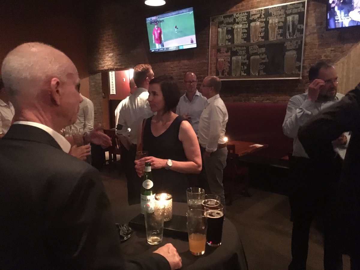 HWcib19's tweet photo. Welcome Drink Dutch Delegation Bio Worldcongress 2019 Des Moins, Iowa, US https://t.co/nqtAToWPUu