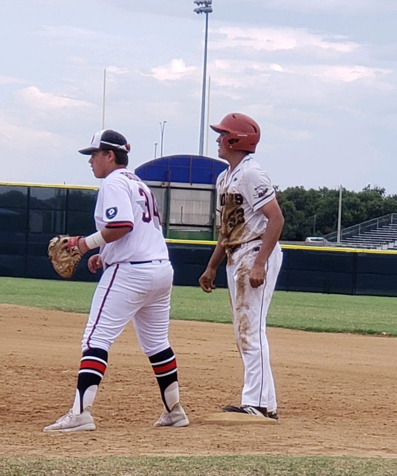 melznga's tweet image. After today’s game Diego’s uniform was hideous....after a few scrubs with the Purex Fels-Naptha bar soap...white again!  Score!! #lagiradediego #baseballbusiness #purexbarsoap