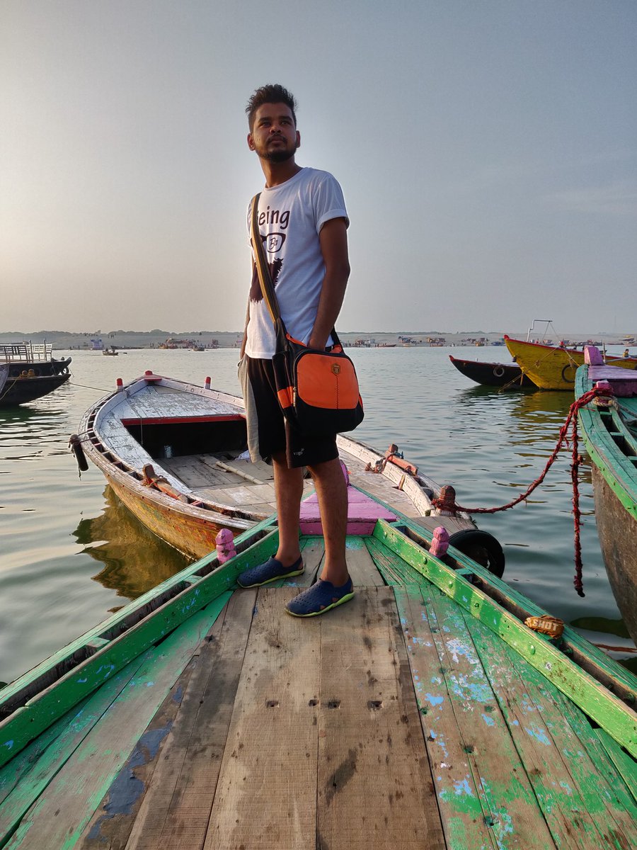 skygagan_'s tweet image. #morning  #dashashwamedh #motivation #Peacehaven #kumbh  @OutdoorPhotoMag