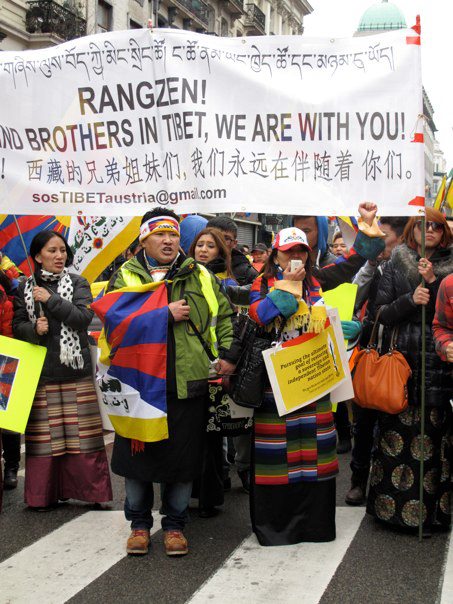 clara111's tweet photo. Whatever happens, we have deep commitment to non-violence; we will not retaliate. We may be beaten, jailed or even shot at, but we are not giving up.
Tenzin Tsundue
#Tibet #Tibetans https://t.co/dXYHCR7IAX