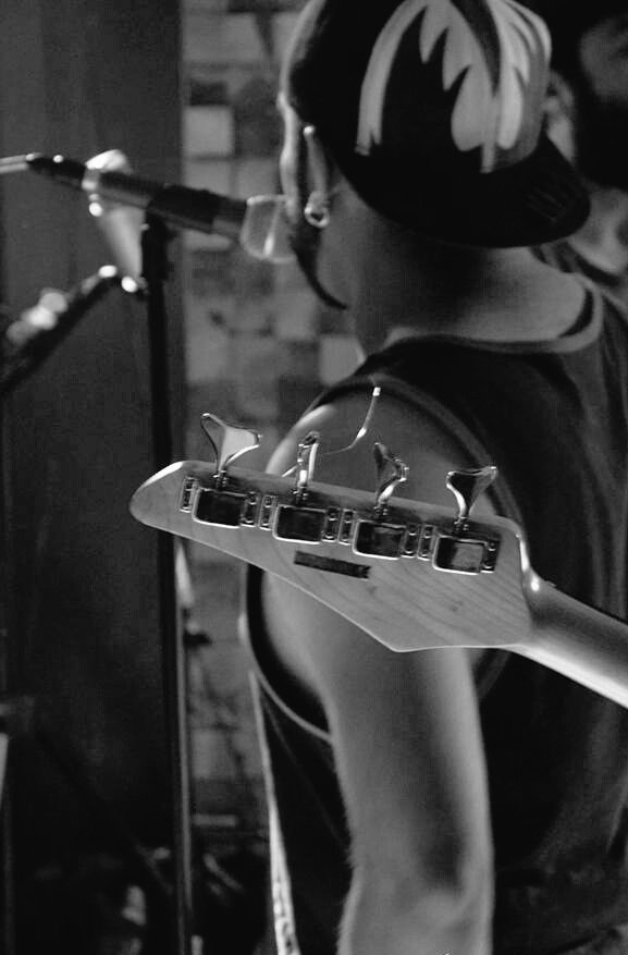 Al tiro en las próximas presentaciones, les tendremos regalitos #HaciendoRolitasParaTuColita 
#ElCorazonNuncaSeEquivoca 
#FuerzaPacho #LasMentirasDeVidal