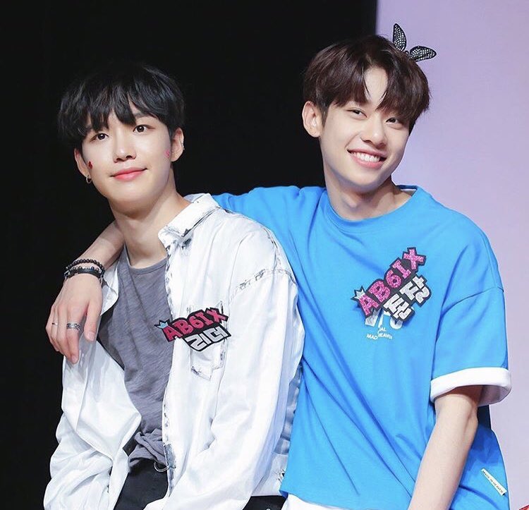 vei8official's tweet photo. VEI-8
✔️OFFICIAL LOGO T-SHIRT-SKY BLUE
#ab6ix #김동현 #에이비식스 #KIMDONGHYUN
.
.
https://t.co/gfGR4Bxlbw
.
.
#vei8 #베이에잇 #fashion #kpop #kfashion #idol #korea #koreabrand #streetfashion #style #cody #design #deisgner #designerbrand #brand #ootd #idollook https://t.co/uUZo2NZfYI