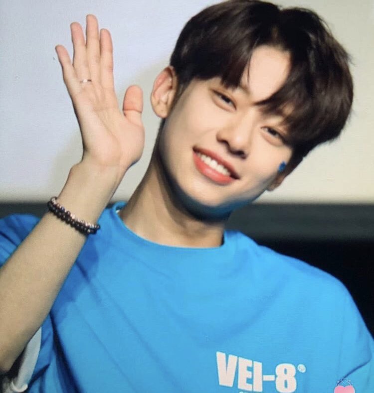 vei8official's tweet photo. VEI-8
✔️OFFICIAL LOGO T-SHIRT-SKY BLUE
#ab6ix #김동현 #에이비식스 #KIMDONGHYUN
.
.
https://t.co/gfGR4Bxlbw
.
.
#vei8 #베이에잇 #fashion #kpop #kfashion #idol #korea #koreabrand #streetfashion #style #cody #design #deisgner #designerbrand #brand #ootd #idollook https://t.co/uUZo2NZfYI