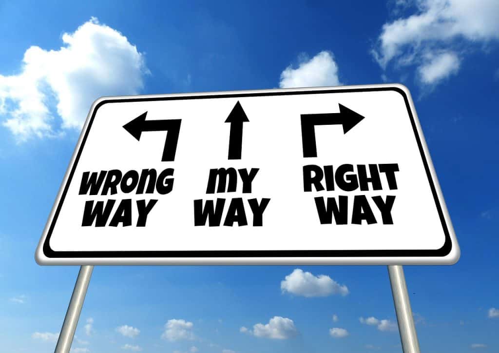 Die_Pfeife's tweet photo. Was beeinflusst eine gute Entscheidung?

Dringlichkeit vs. Wichtigkeit?
Optimum vs. Maximum?
Wahrnehmung vs. Vorurteil?
Normal vs. Glücklich?
Chance vs. Risiko?
Aufwand vs. Resultat?
Zeit vs. Priorität?
...
Pfeifen kennen sich mit Entscheidungen aus: https://t.co/zge8wHefVp https://t.co/5fCxyRdfUK