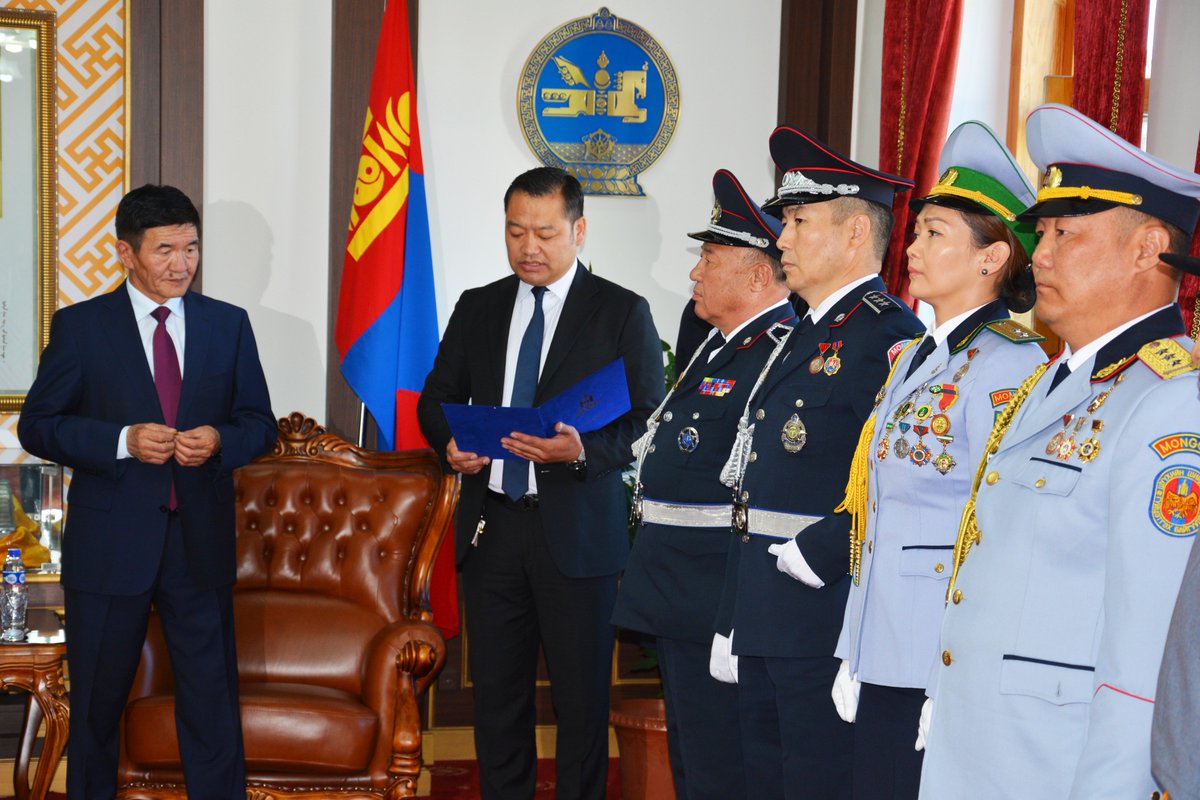 ТӨРИЙН ДЭЭД ОДОН, МЕДАЛЬ ГАРДУУЛАВ mojha.gov.mn/newmojha/?p=29…