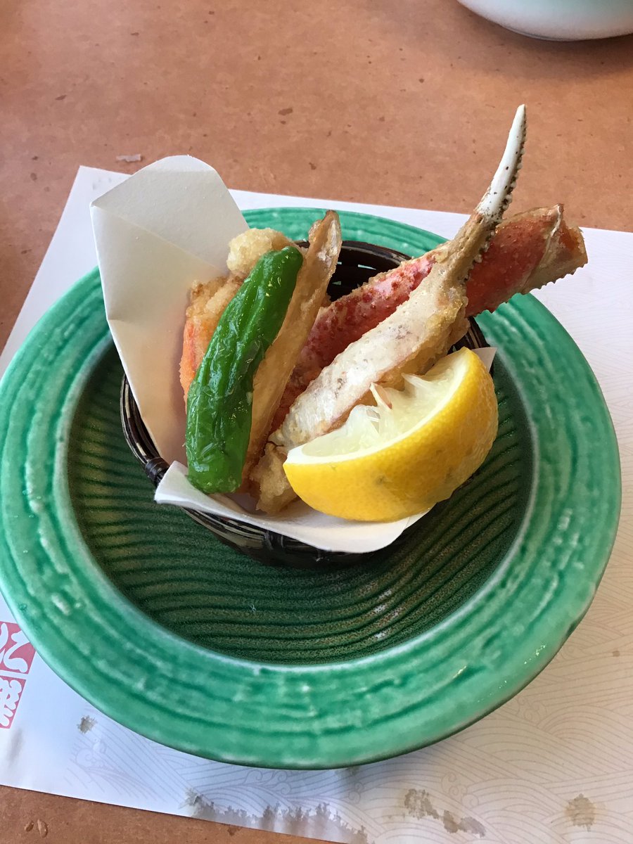 yuuga40806590's tweet photo. 今日の昼のご飯は、かにだーー https://t.co/7He5jhUcmc